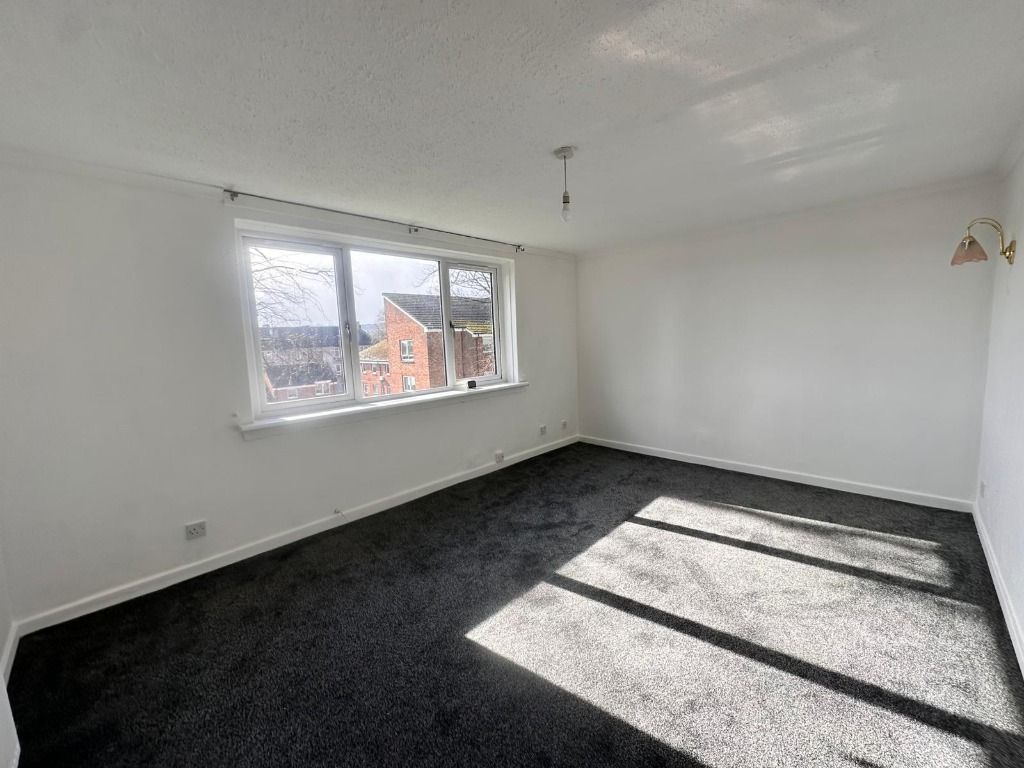 Property photo 3 of 9 Photo 3