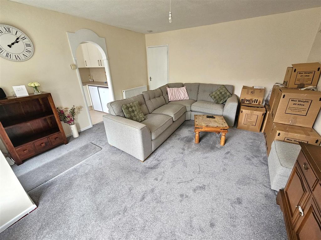 Property photo 2 of 12 Living Room (3).Jpg