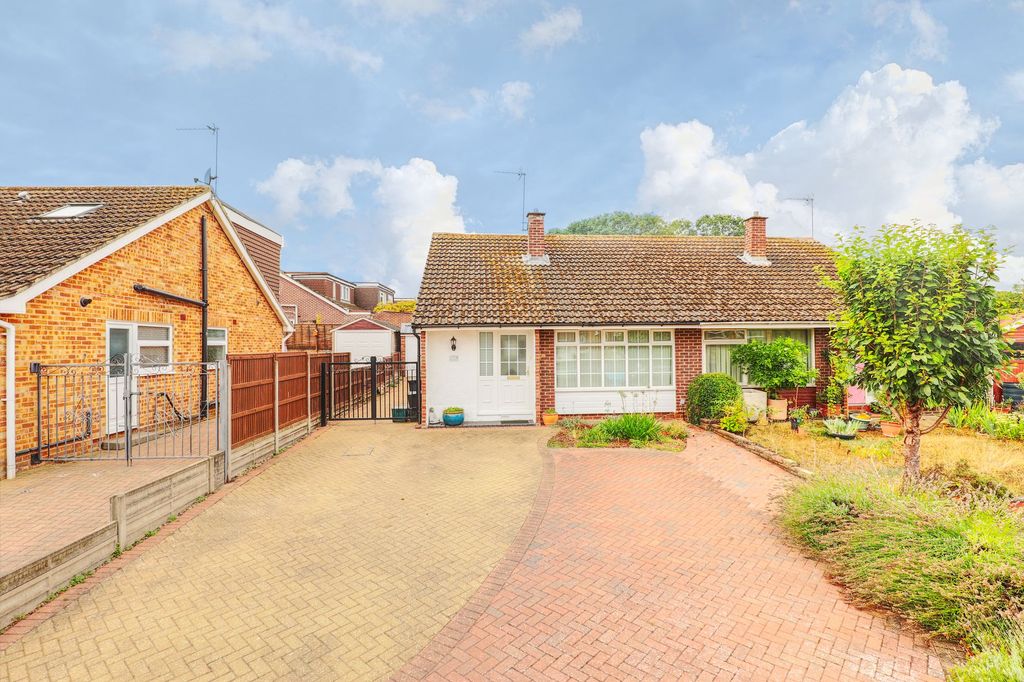 Property photo 1 of 12