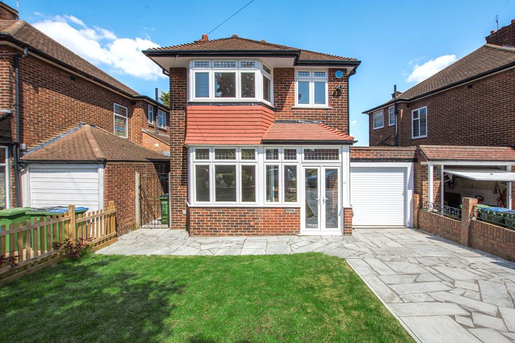 Property photo 1 of 15