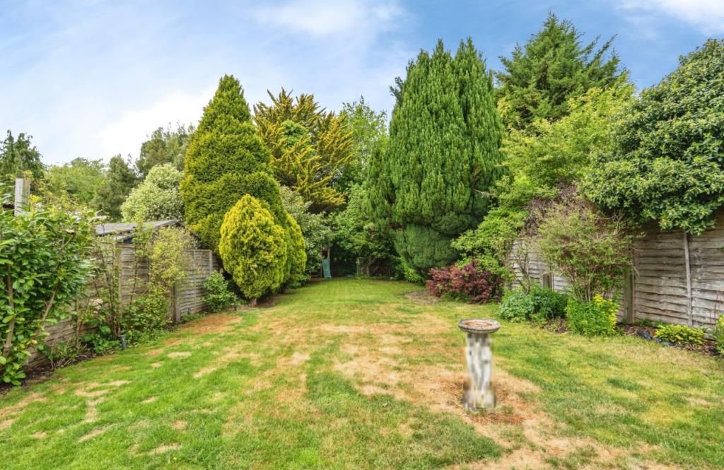 Property photo 3 of 24 Garden