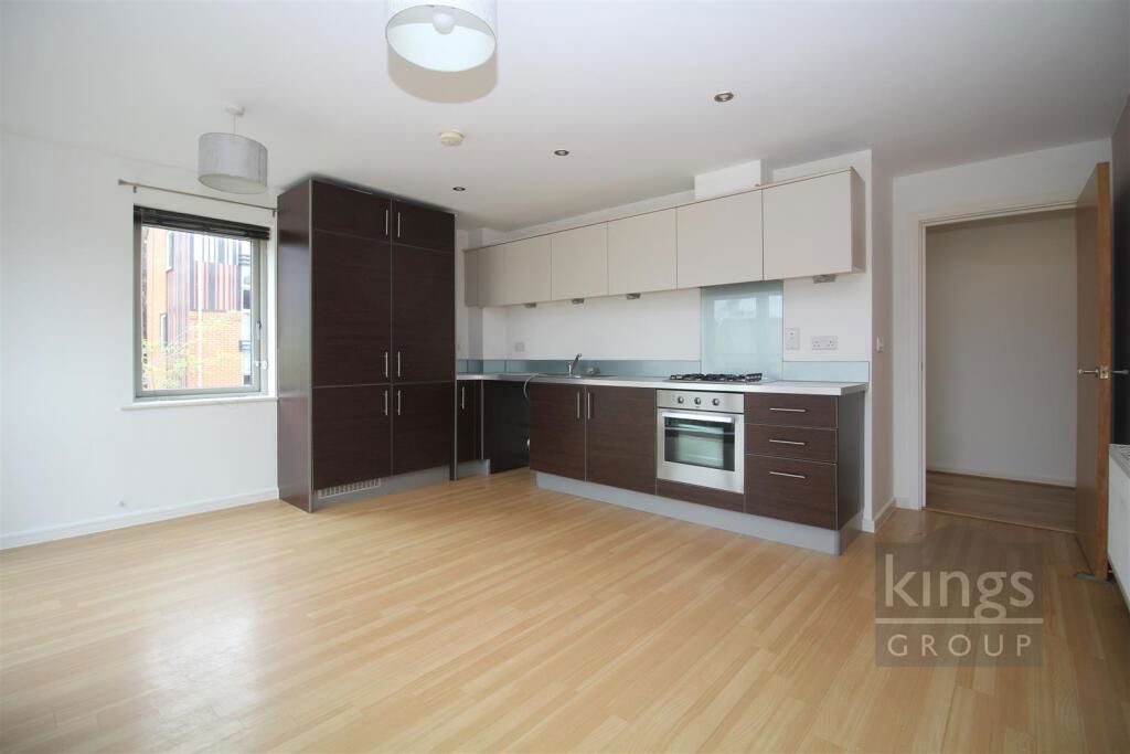 Property photo 2 of 9