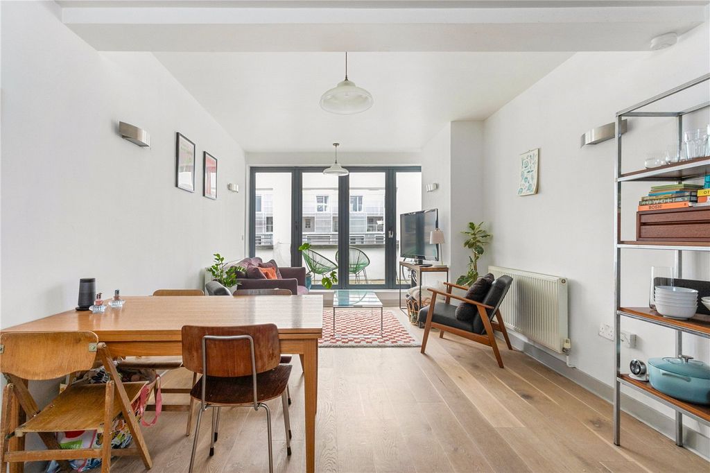 Property photo 1 of 11 Picture No. 05