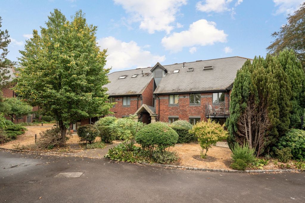 Property photo 2 of 15