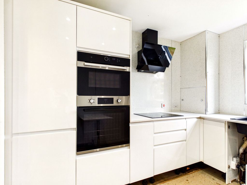 Property photo 2 of 23