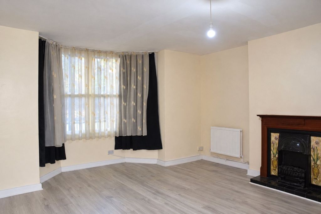 Property photo 3 of 7 Picture No. 02