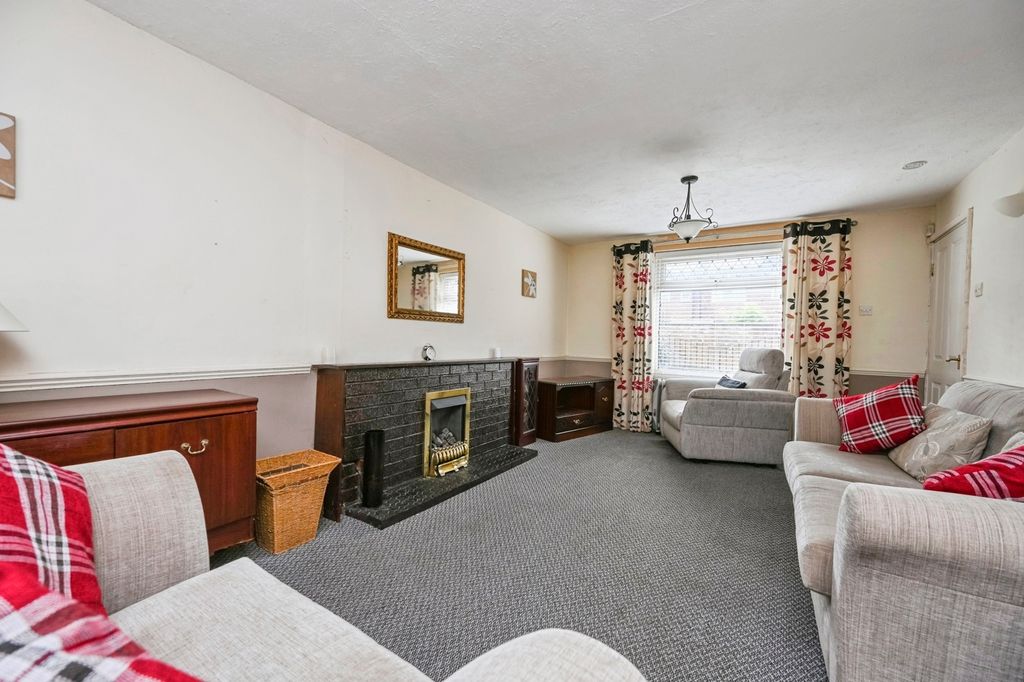 Property photo 2 of 18 Pbox-Img.Jpg