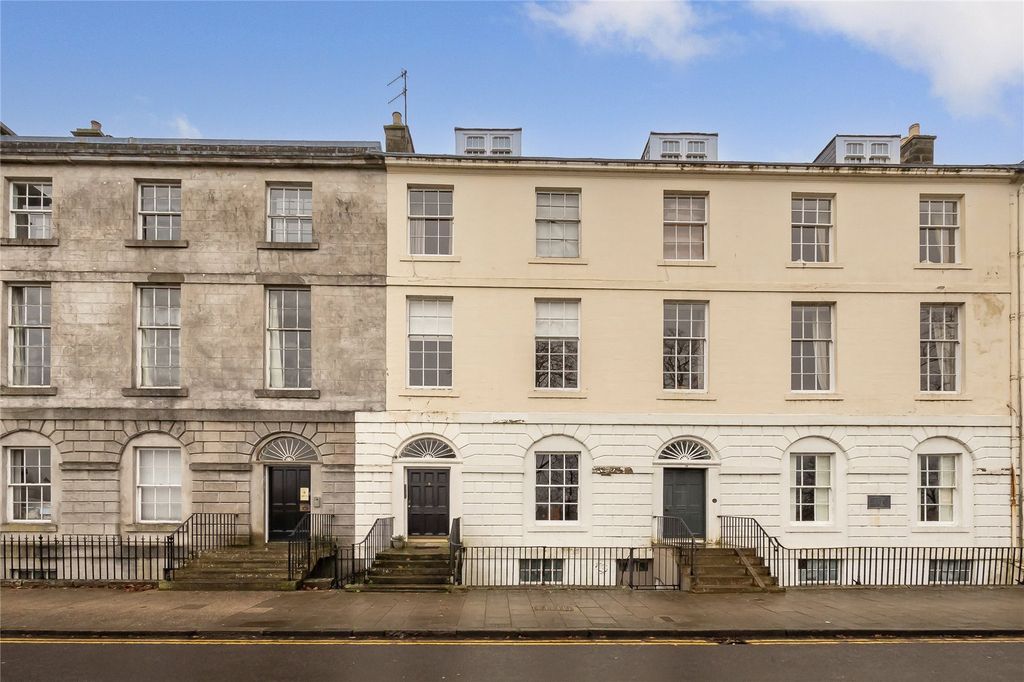 Property photo 1 of 15 Picture No. 17