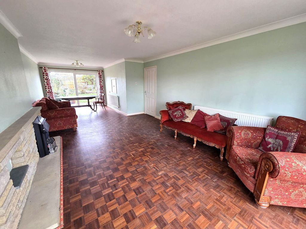 Property photo 3 of 15