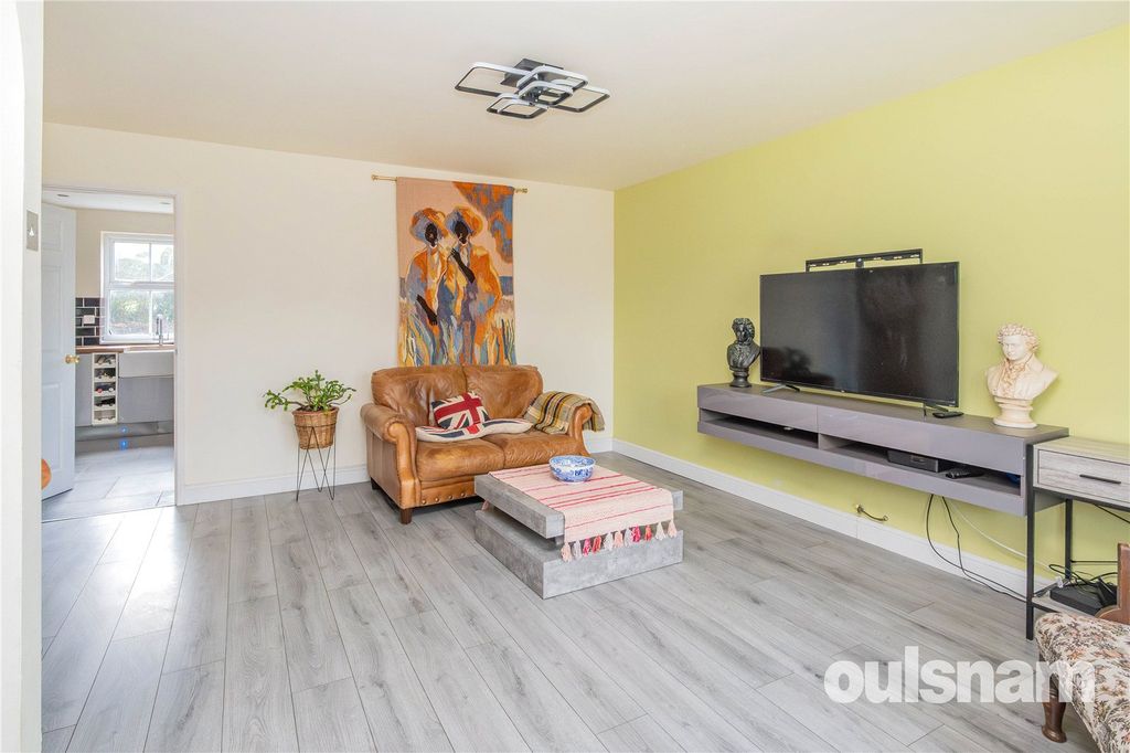 Property photo 2 of 20 Picture No. 17