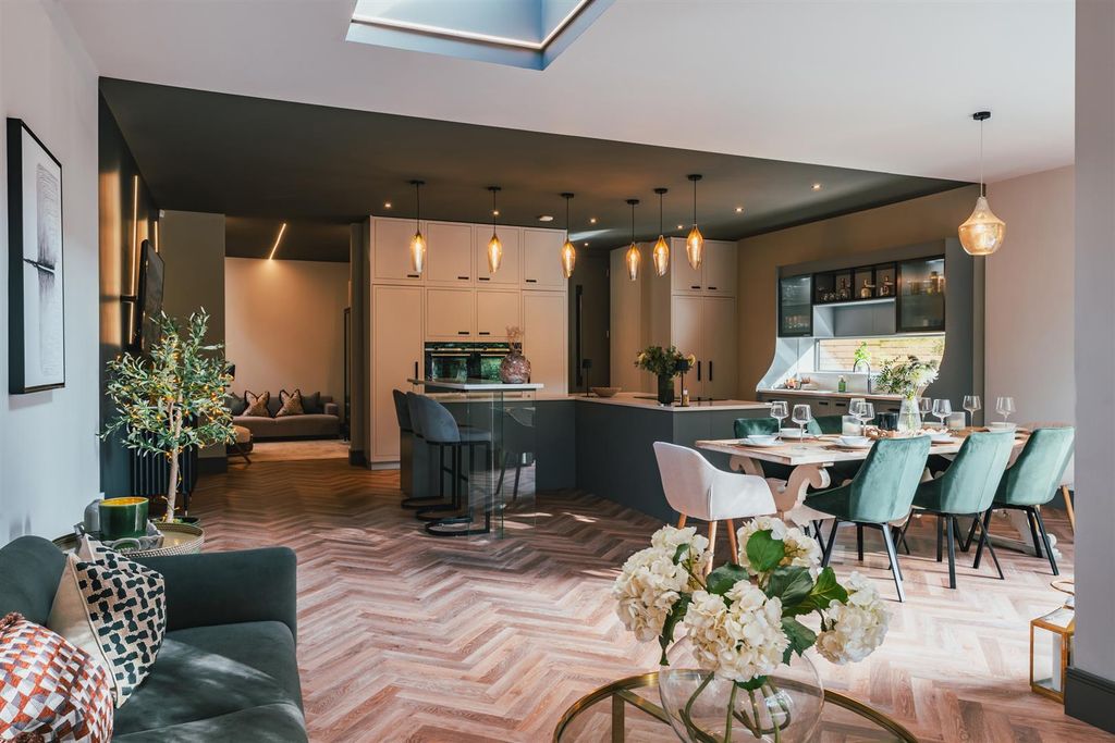 Property photo 2 of 50 Living Kitchen