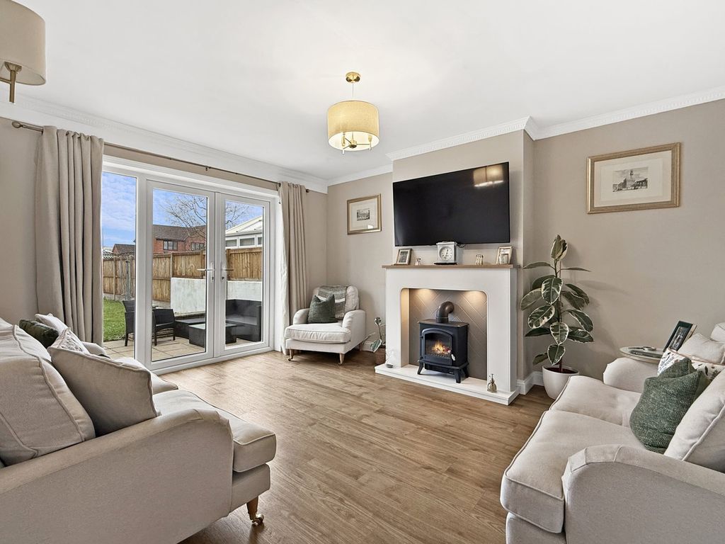 Property photo 2 of 21