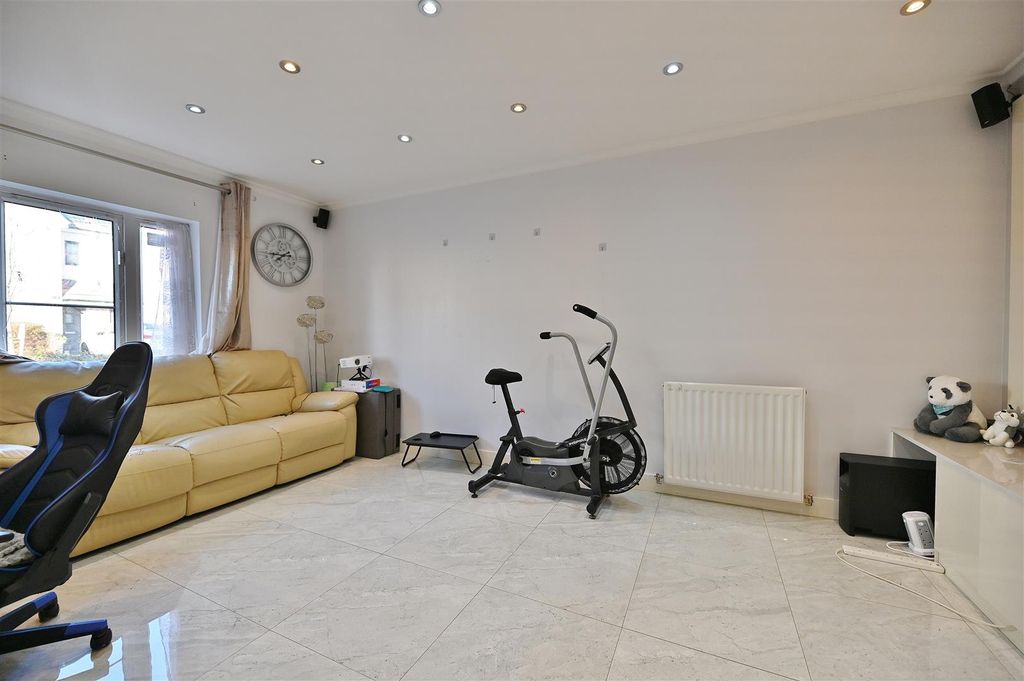 Property photo 2 of 15 Dsc_1449.Jpg