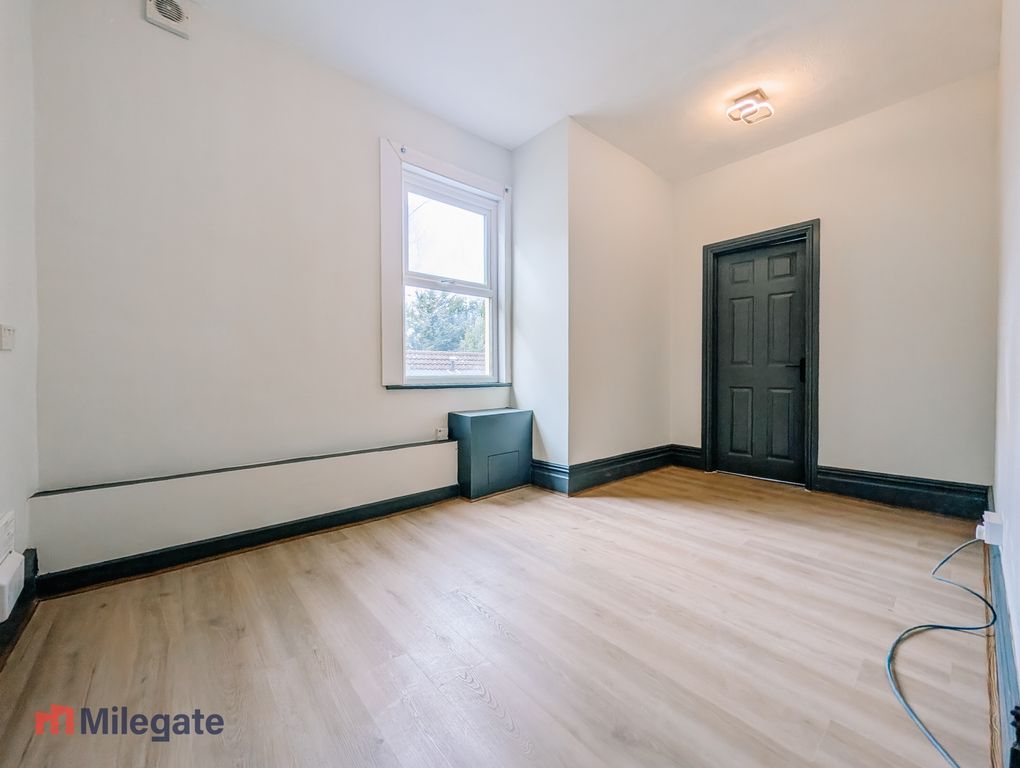 Property photo 3 of 5 Photo 3