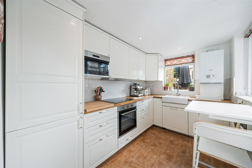 Property photo 2 of 21 1 Old Town Sw4 0Jt-No Watermark-11.Jpg