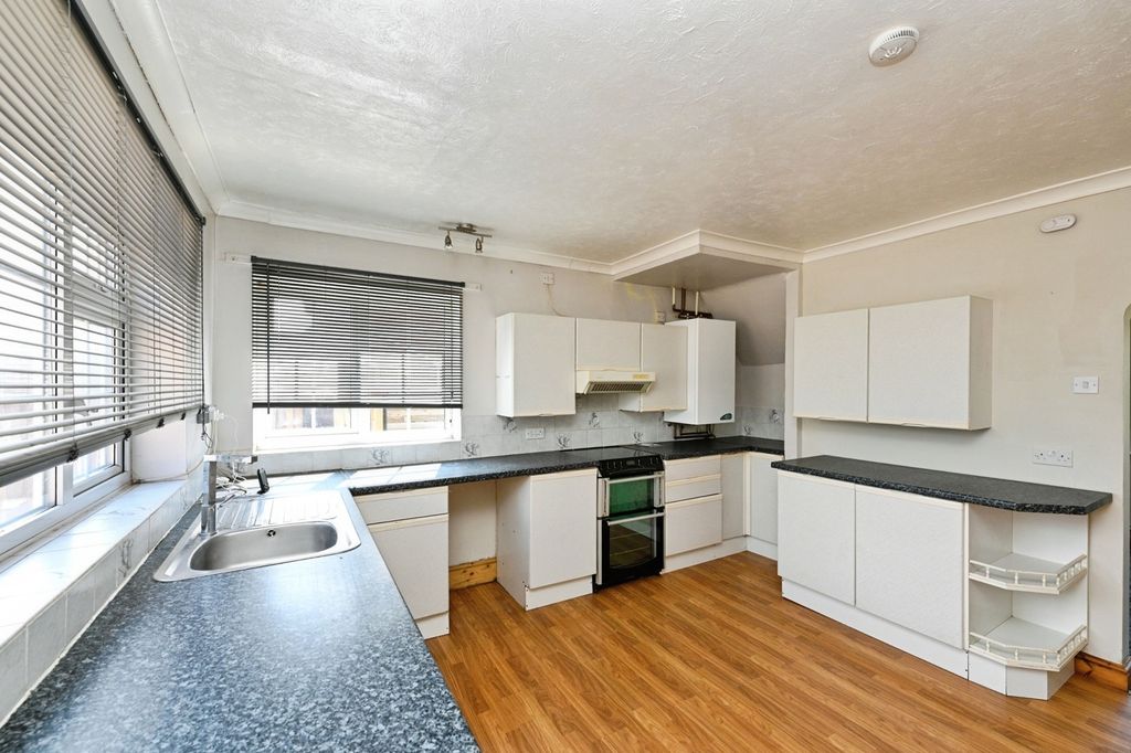 Property photo 2 of 13 Pbox-Img.Jpg