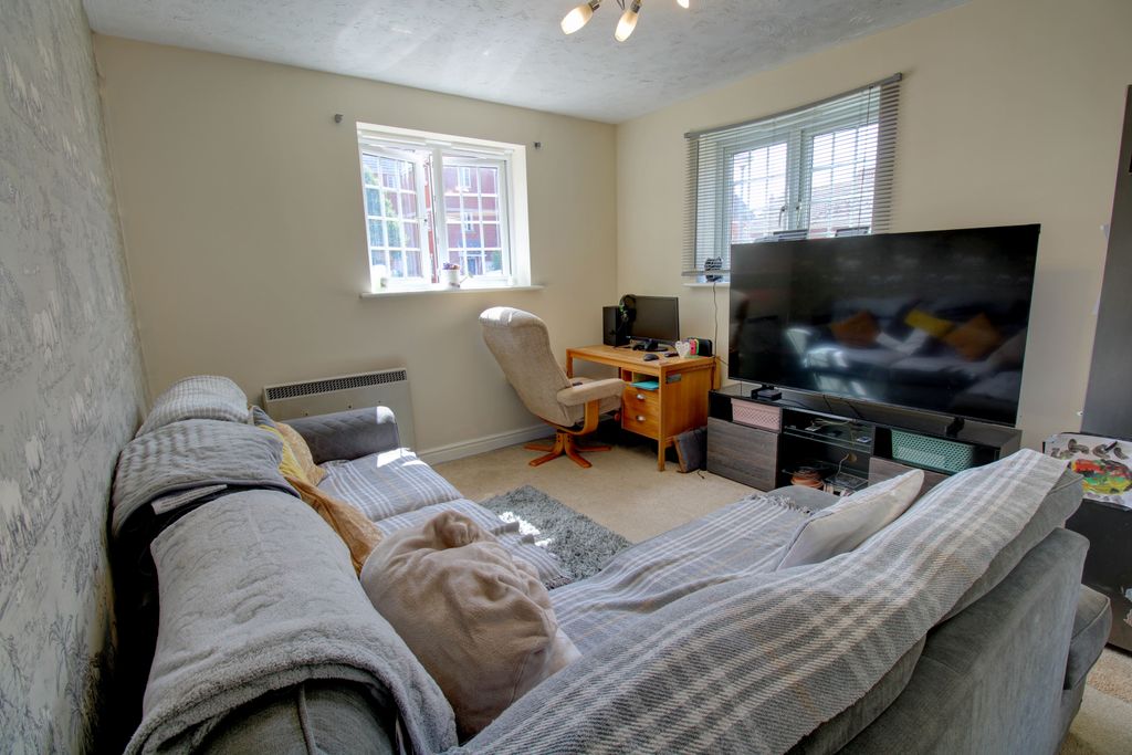 Property photo 3 of 8 A8
