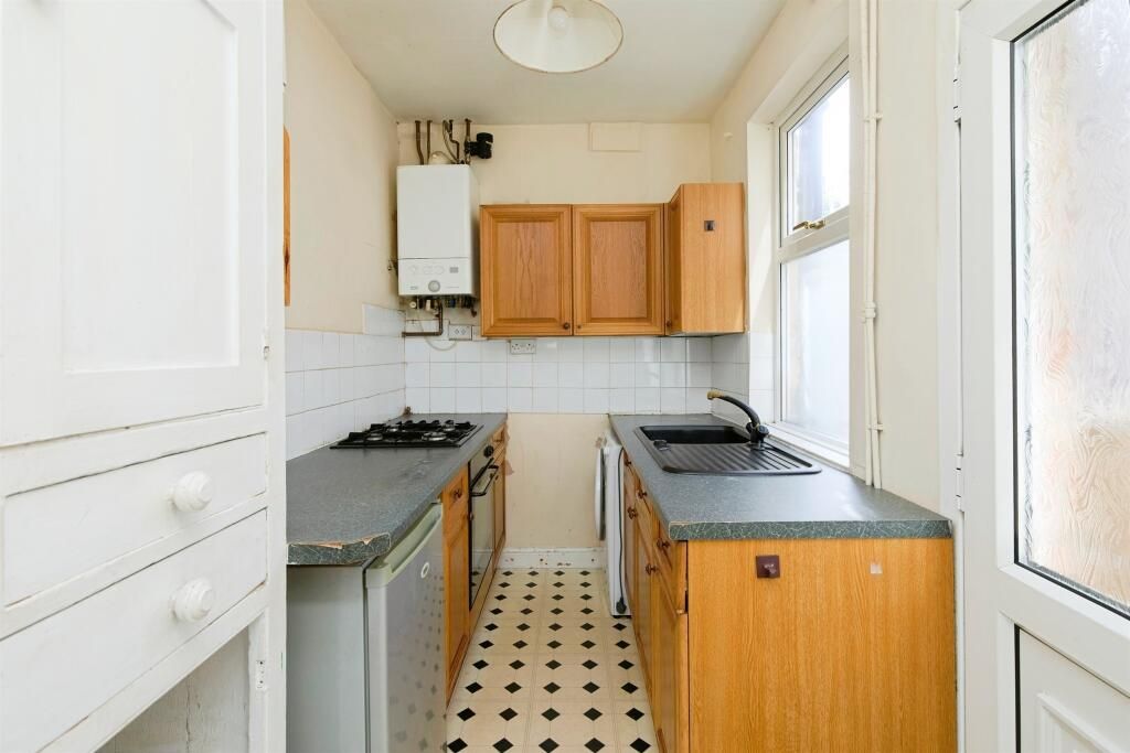 Property photo 2 of 13 Image