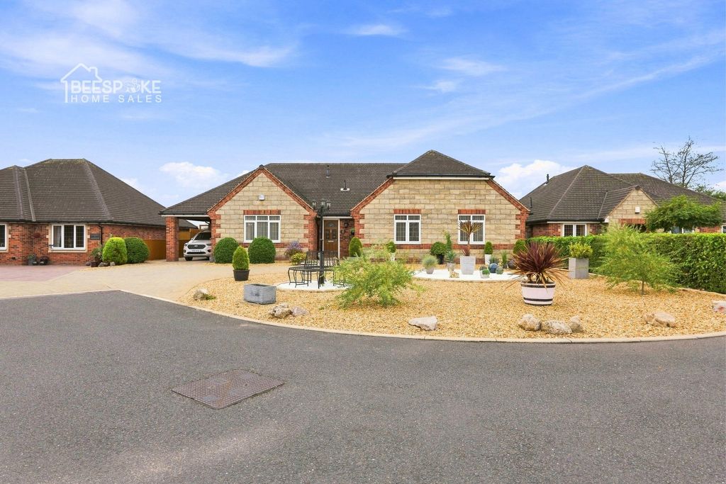 Property photo 1 of 34