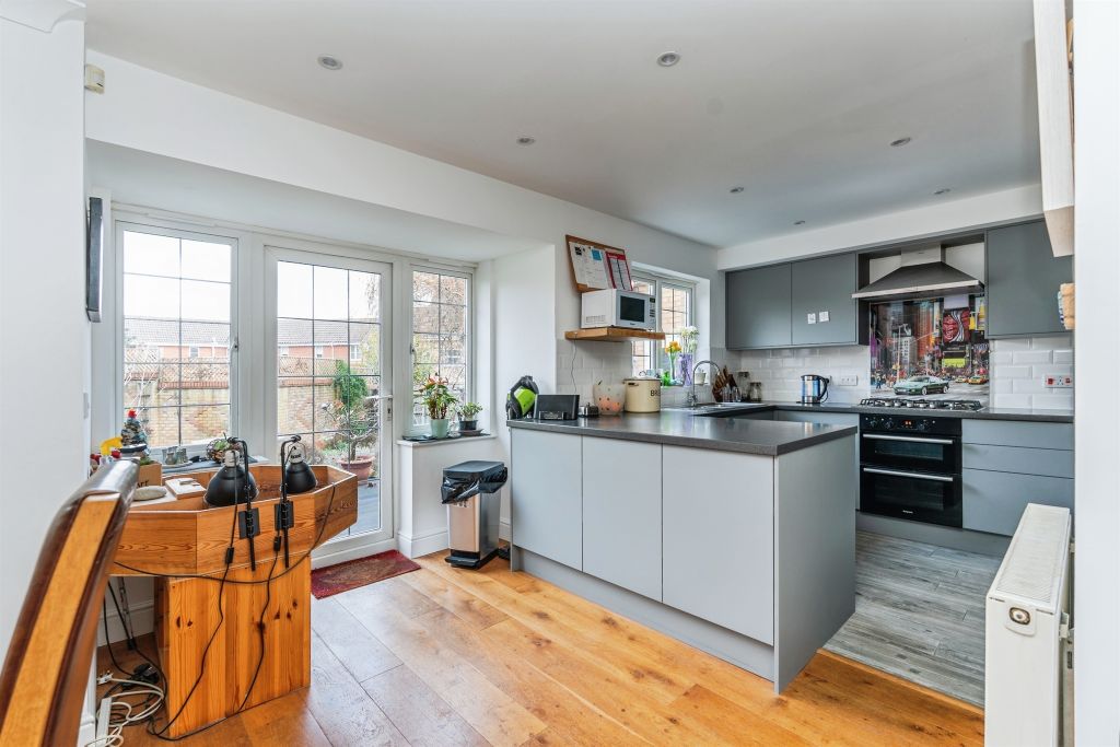 Property photo 2 of 19