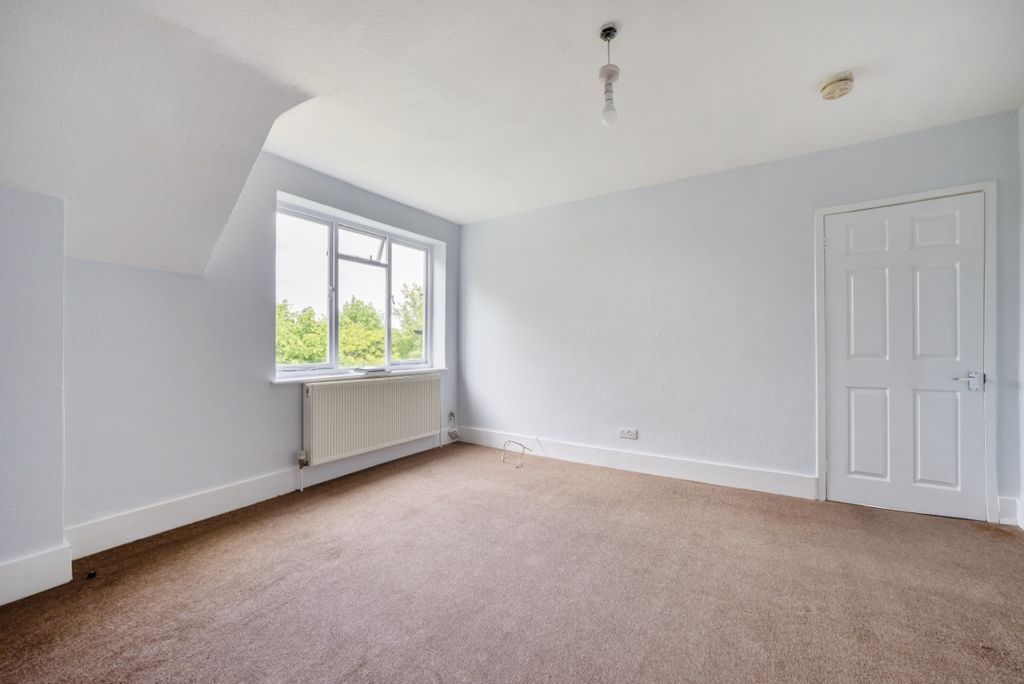 Property photo 3 of 6 988279 (4)