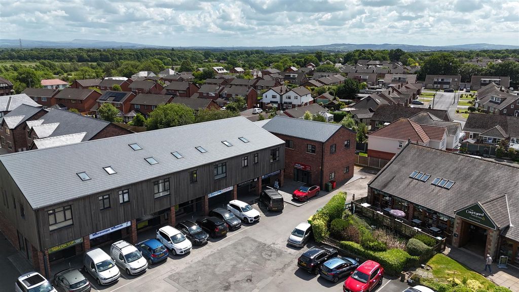 Property photo 1 of 13 L9Awwiwmaempxtsr3Gs1Za.Jpg