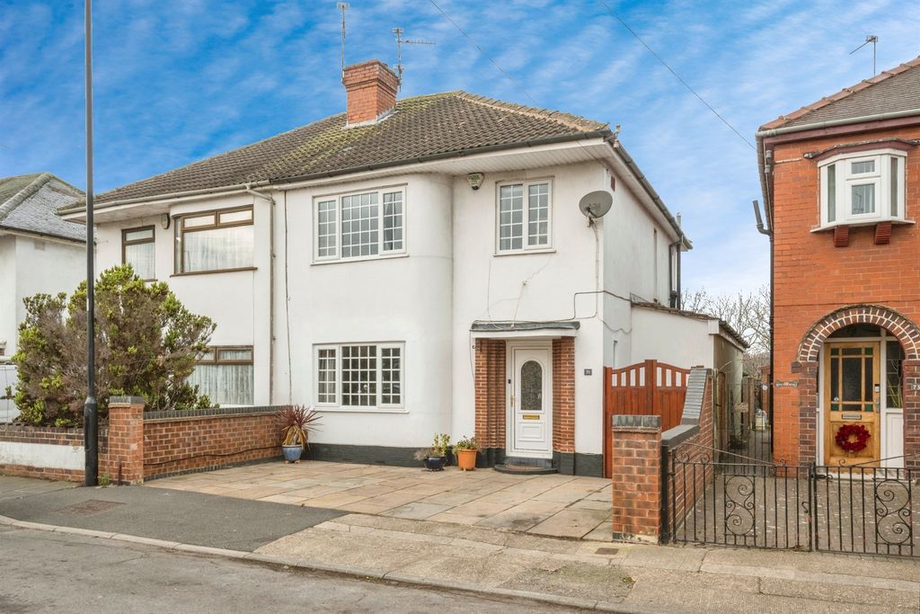 Property photo 1 of 18