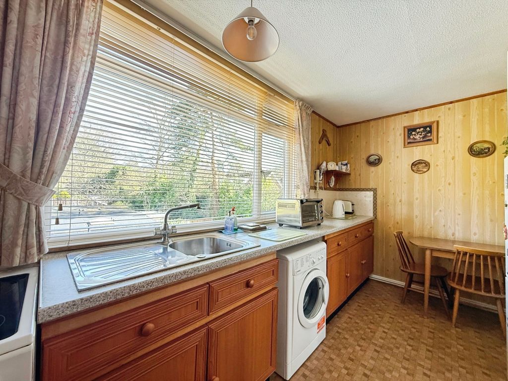 Property photo 3 of 15 Pbox-Img.Jpeg