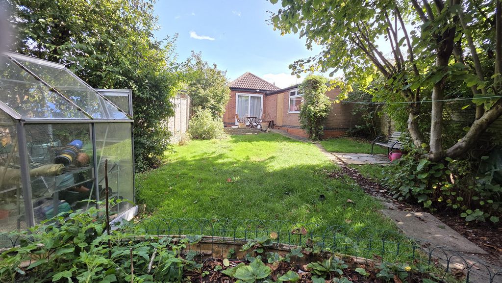 Property photo 2 of 21