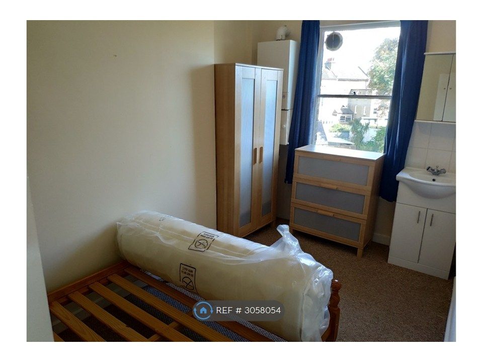 Property photo 2 of 6