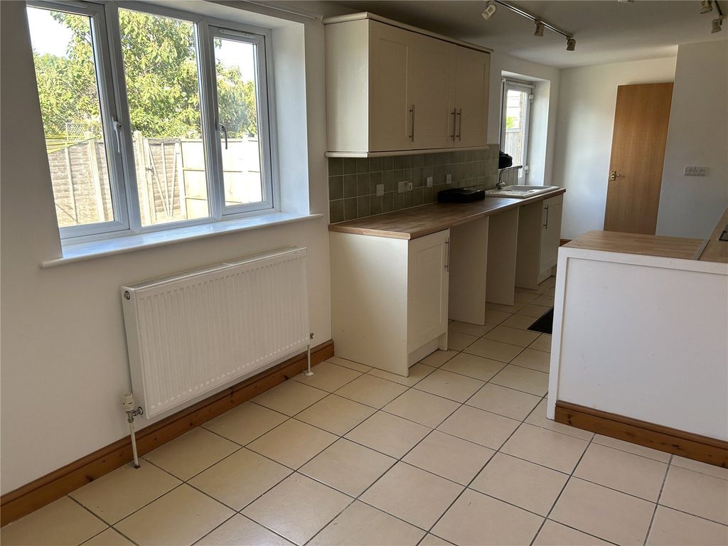 Property photo 3 of 16 Picture No. 05