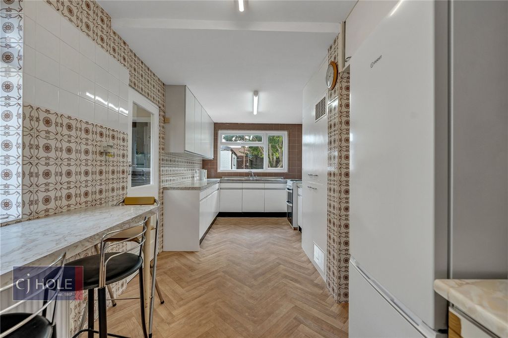 Property photo 2 of 11 Picture No. 80