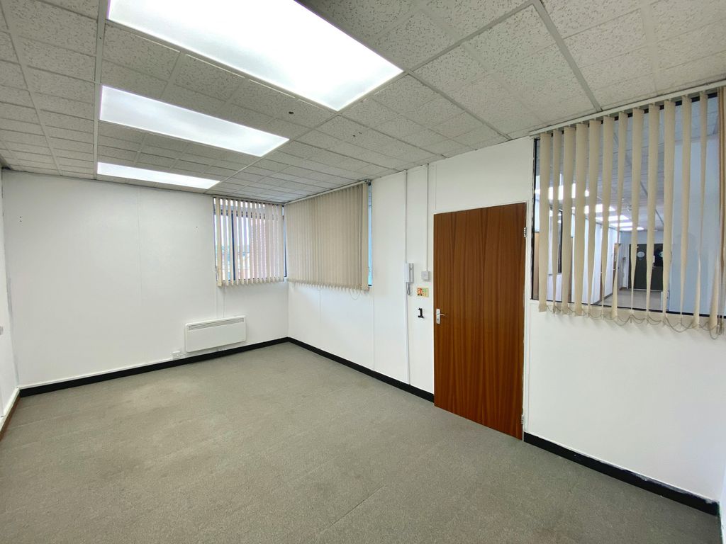 Property photo 3 of 6 Image 3