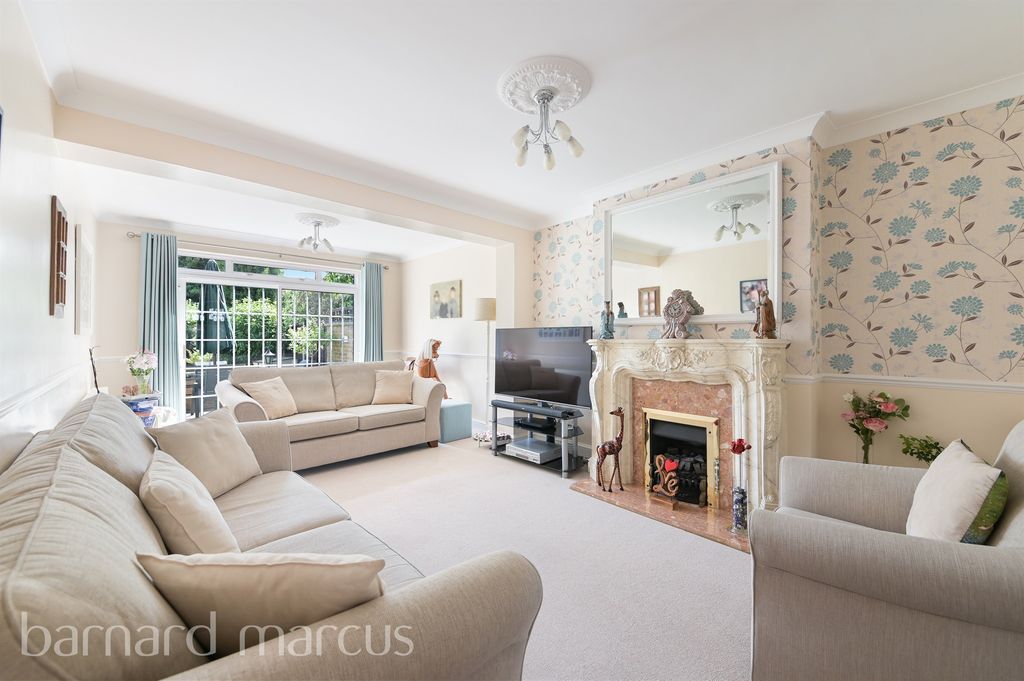 Property photo 2 of 15