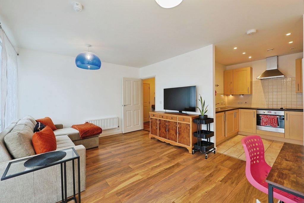 Property photo 1 of 16 1000016171.Jpg