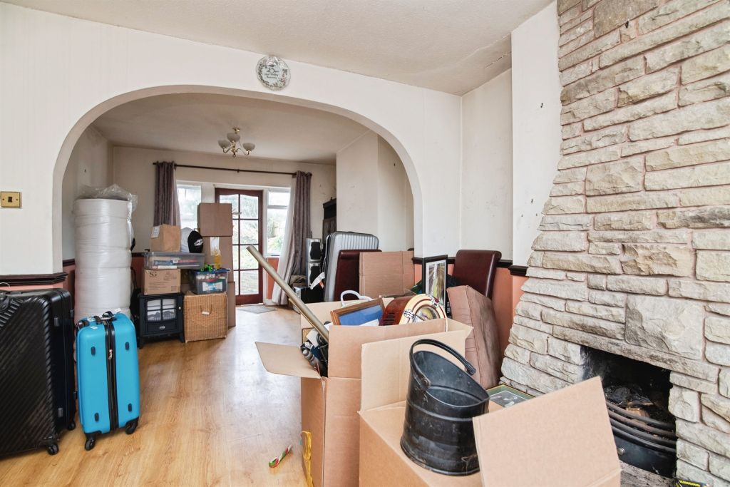 Property photo 3 of 16