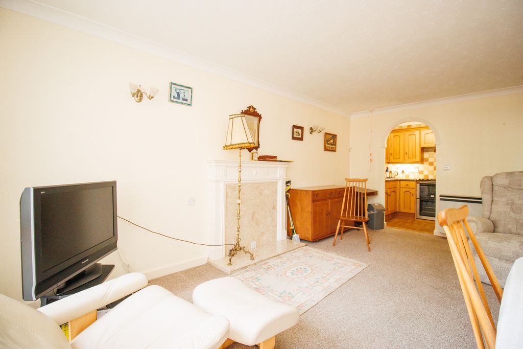 Property photo 3 of 7