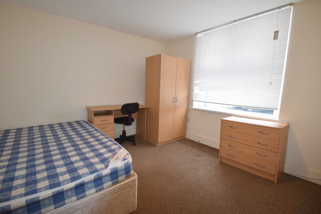 Property photo 3 of 10 Photo 1