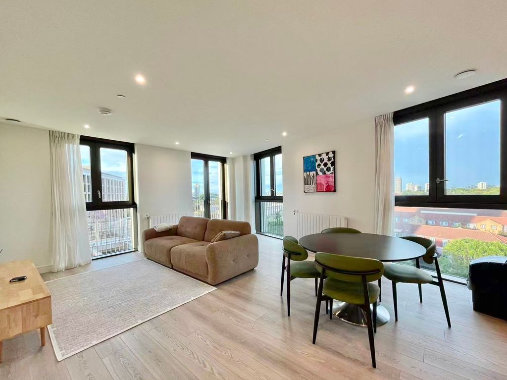 Property photo 1 of 26