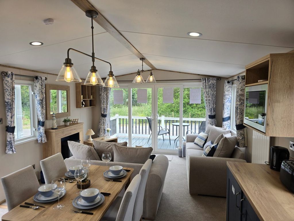 Property photo 2 of 17 Abi Ticehurst 2025 Car0064386 107966946.Jpeg