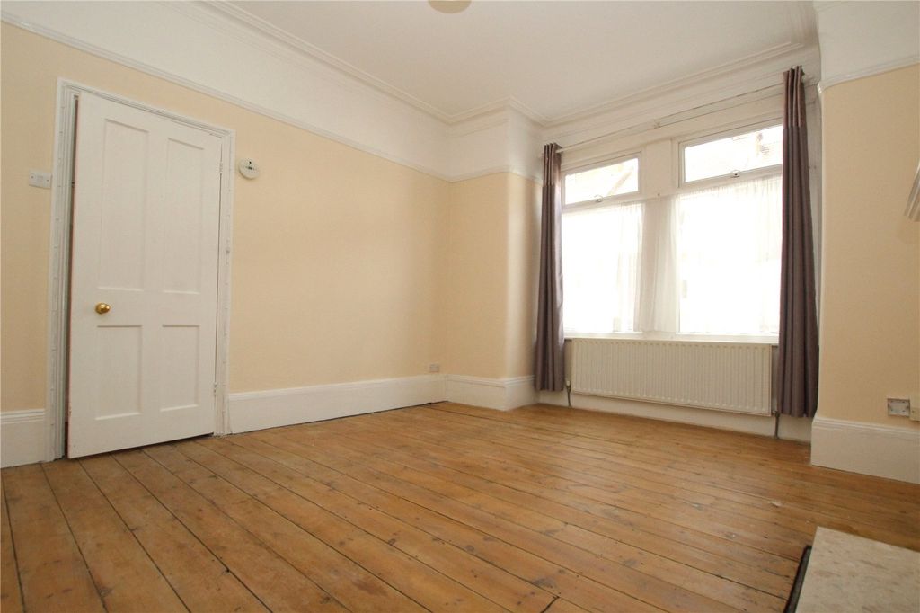Property photo 3 of 13 Picture No. 38