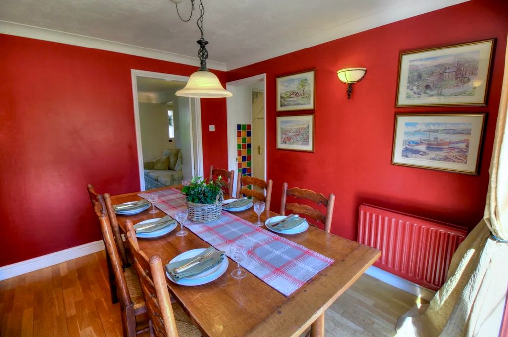 Additional image 5 of 5 bed detached house for saleTylston Meadow, Liphook GU30