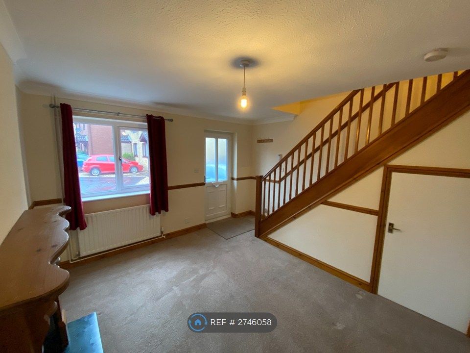 Property photo 3 of 12