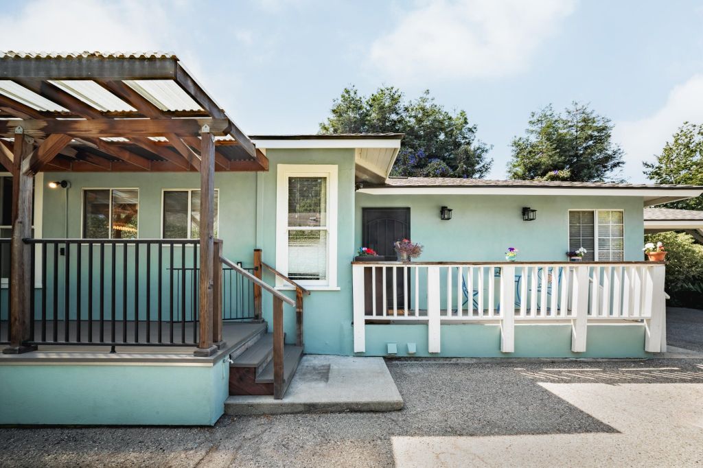 Property photo 3 of 10 <Alttext/>