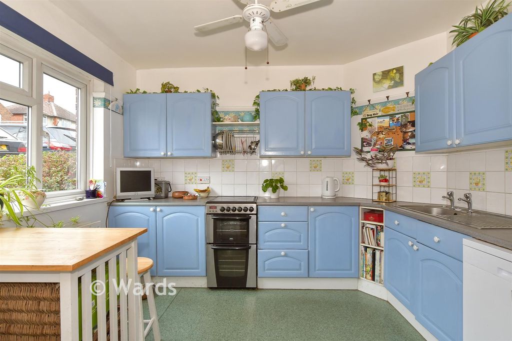 Property photo 2 of 13 Kitchen