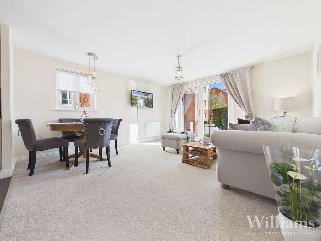 Property photo 3 of 9