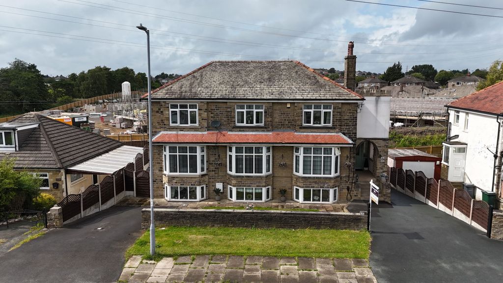 Property photo 1 of 54