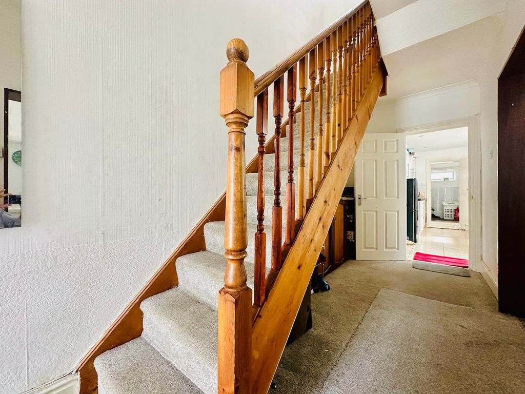 Property photo 2 of 15 Img_4745