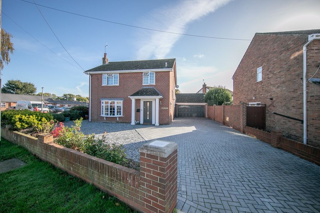 Property photo 1 of 23