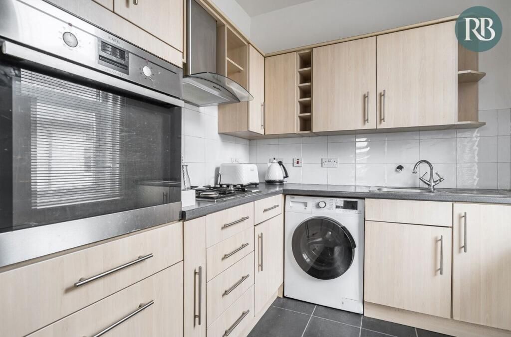 Property photo 3 of 14